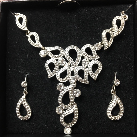 Jewelry set - Picture 1 of 2